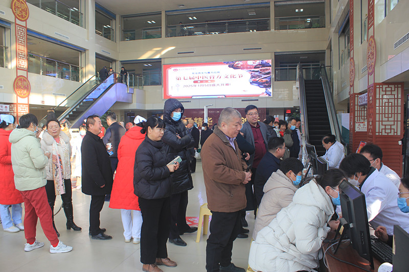 �F�ǅ^(q��)���t(y��)Ժ�෽�Ļ���(ji��)ʢ���_(k��i)Ļ���������t(y��)���裬�츣���ս���